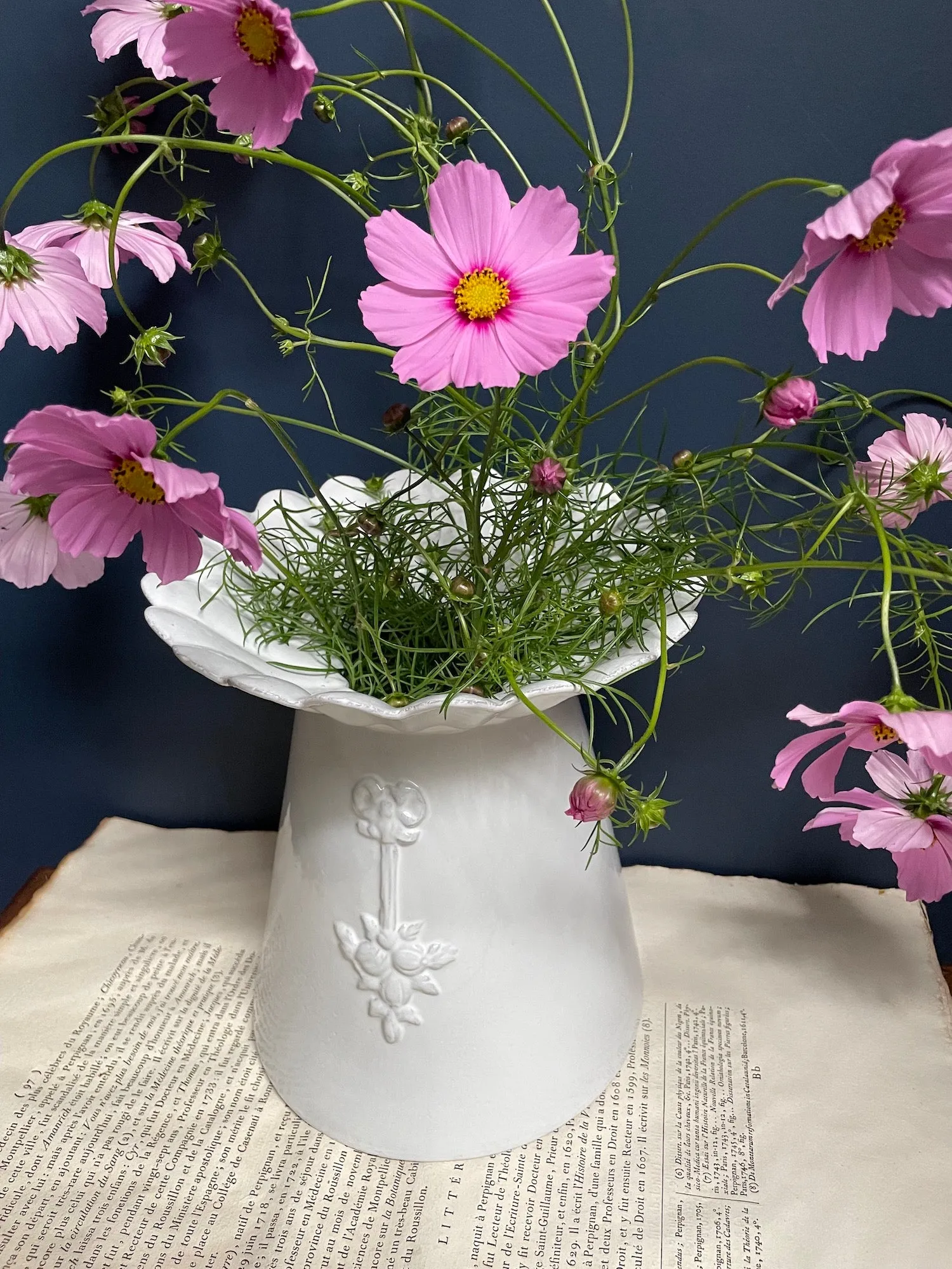 Astier de Villatte Marguerite Vase
