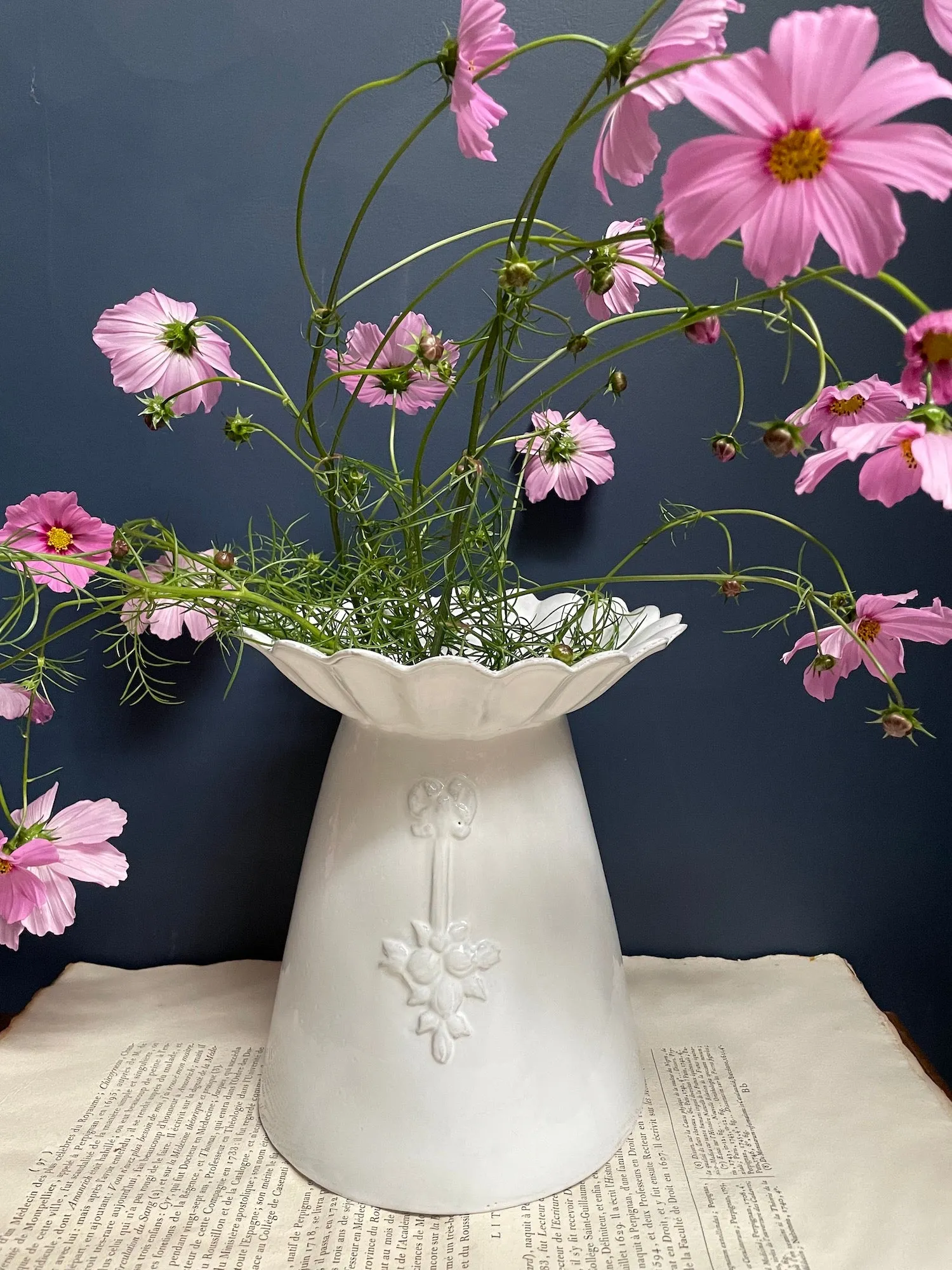 Astier de Villatte Marguerite Vase