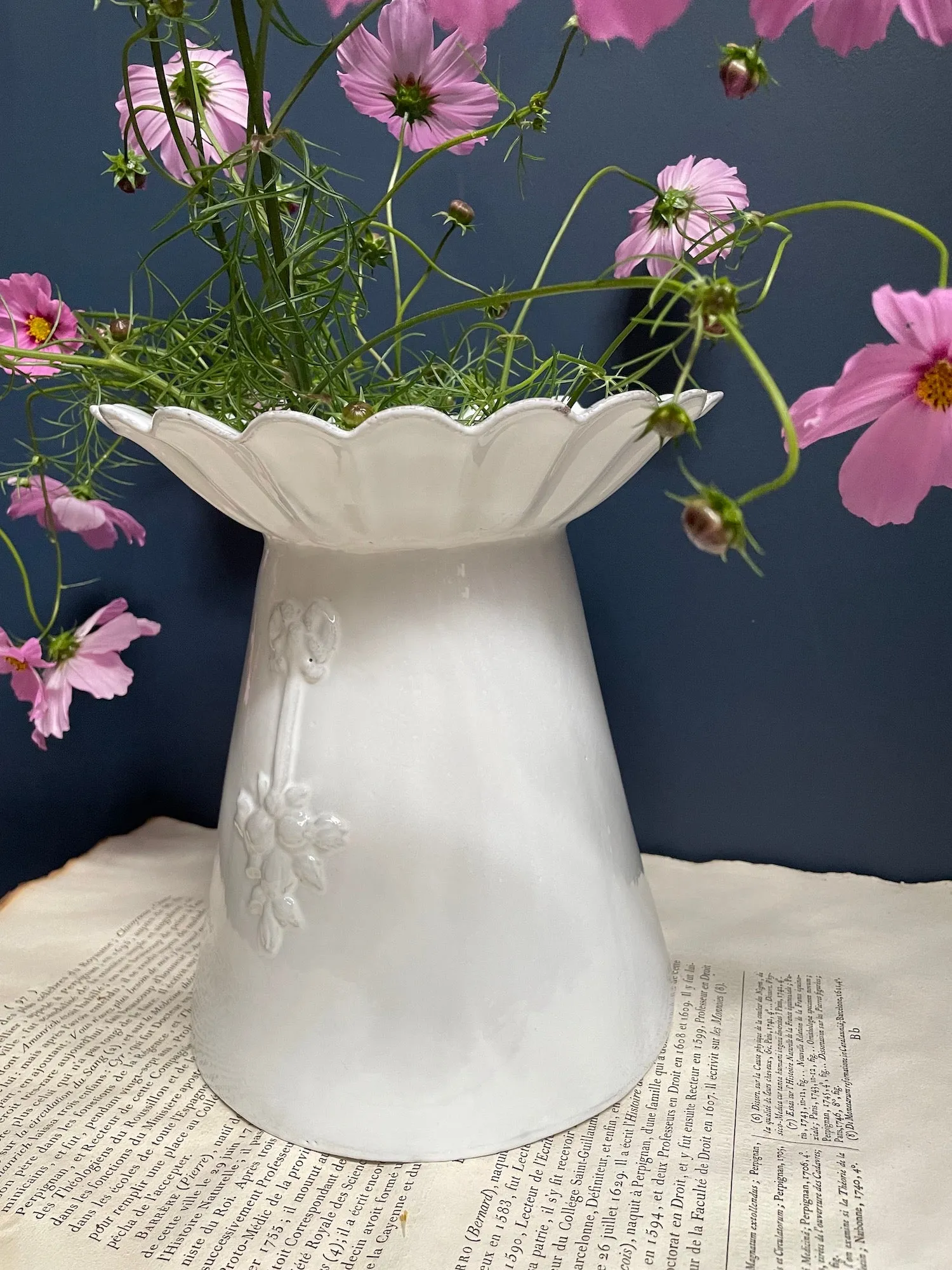 Astier de Villatte Marguerite Vase
