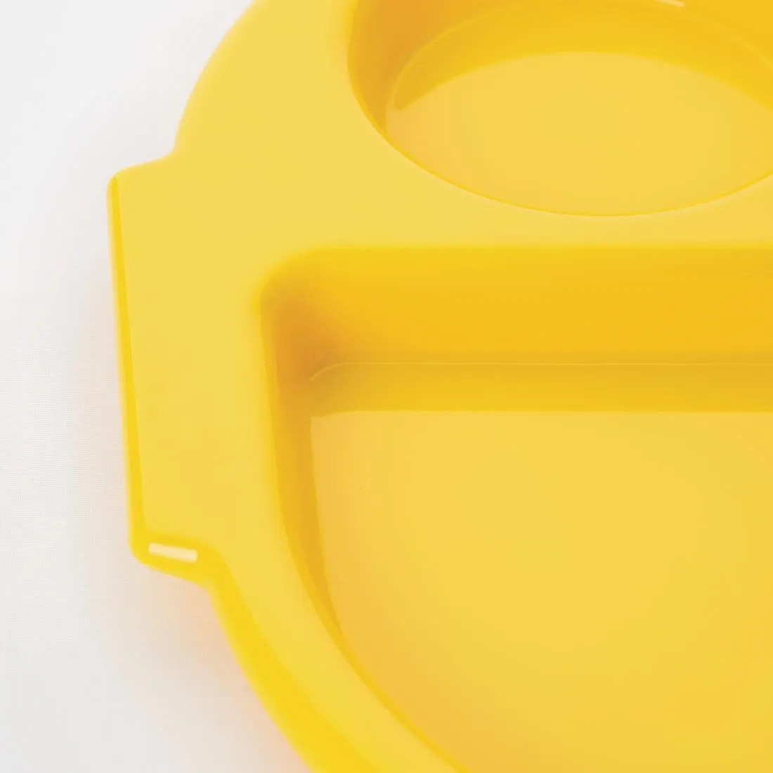 DL127 Kristallon Small Polycarbonate Compartment Food Trays Yellow 322mm
