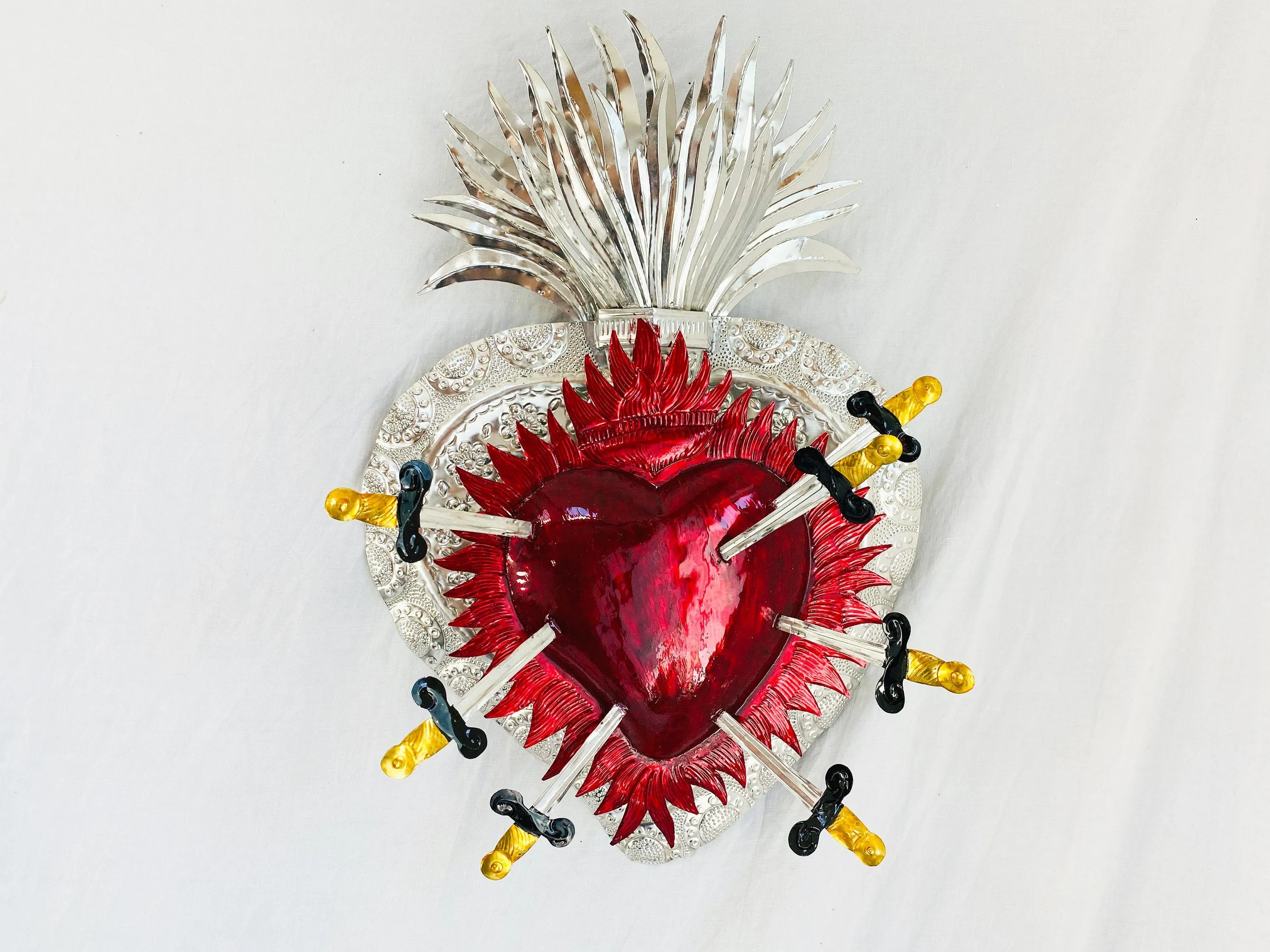 Large Hojalata Milagro Heart. Tin. 20"