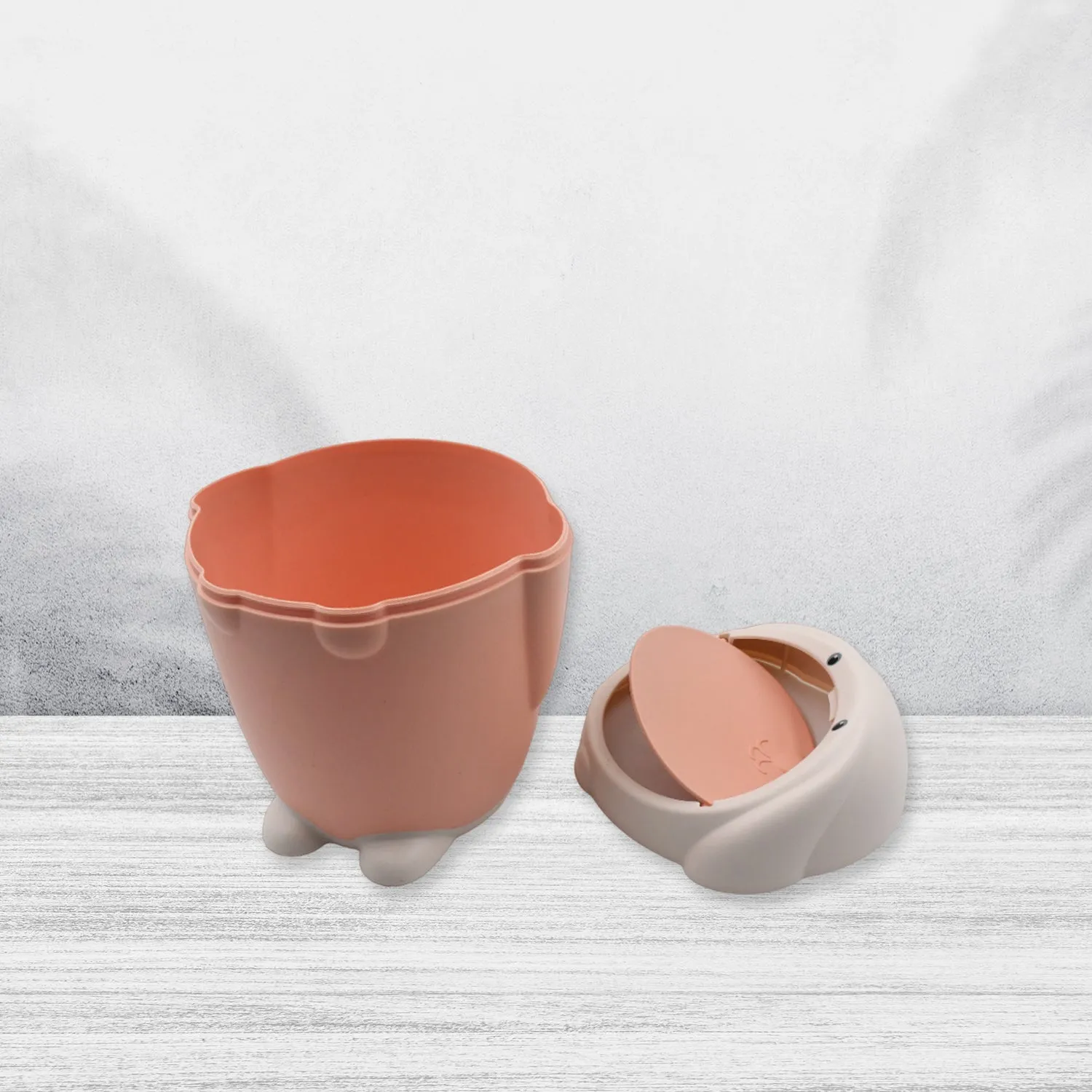 Little White Rabbit Trash Can Small Garbage can with lid Trash can for Cars Mini Dumpster for Desk Tabletop Litter bin Bunny Trash can Rabbit Garbage can,Mini Dustbin Garbage can for Desk