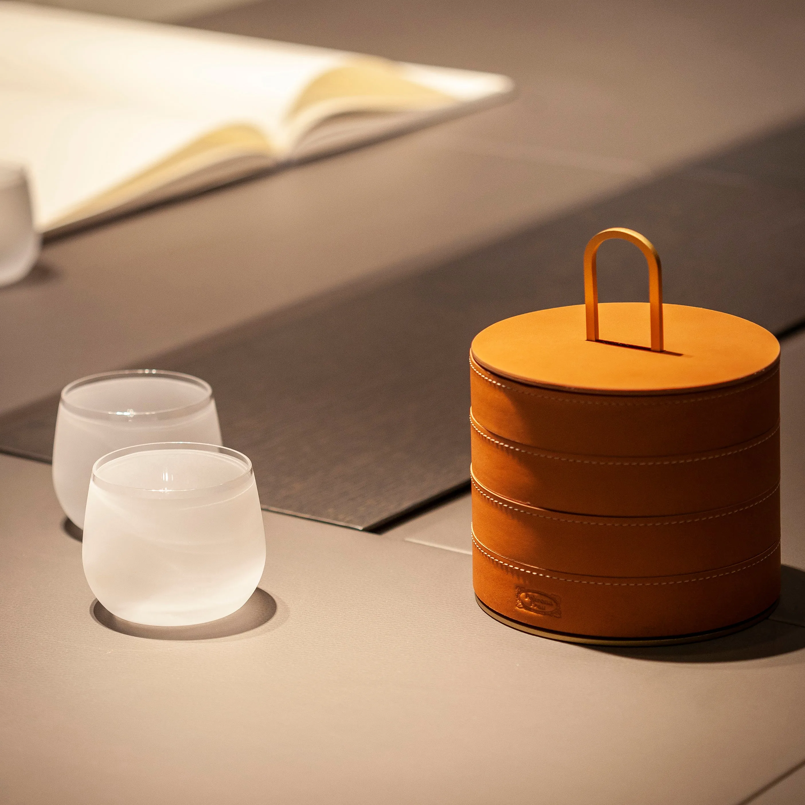 Zhuang Stackable Case